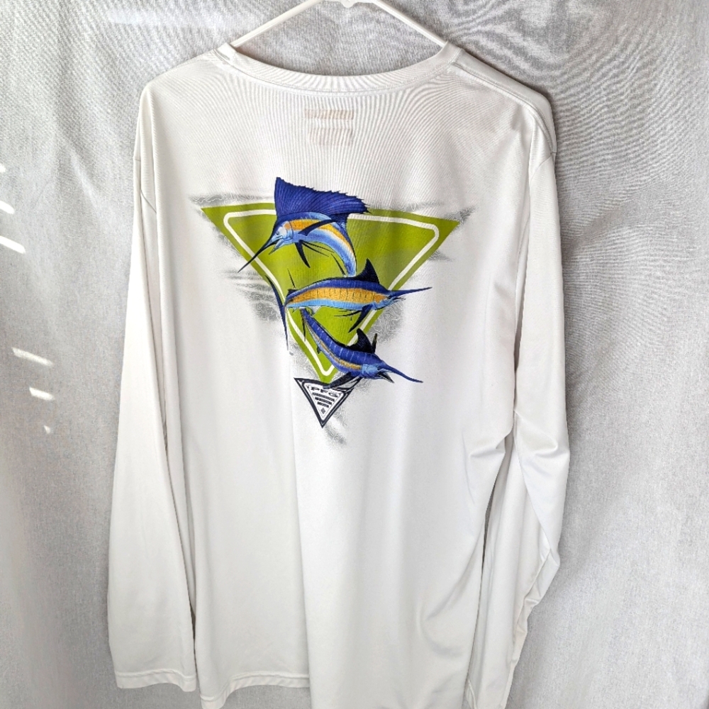 PFG XL fishing shirt